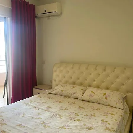 Melina Apartment *